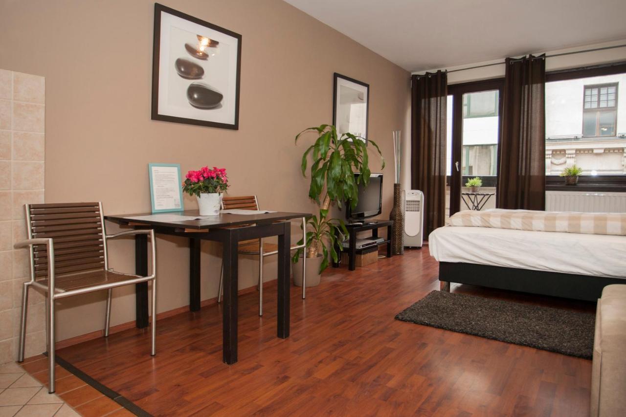 Gloria Apartment Budapest Esterno foto